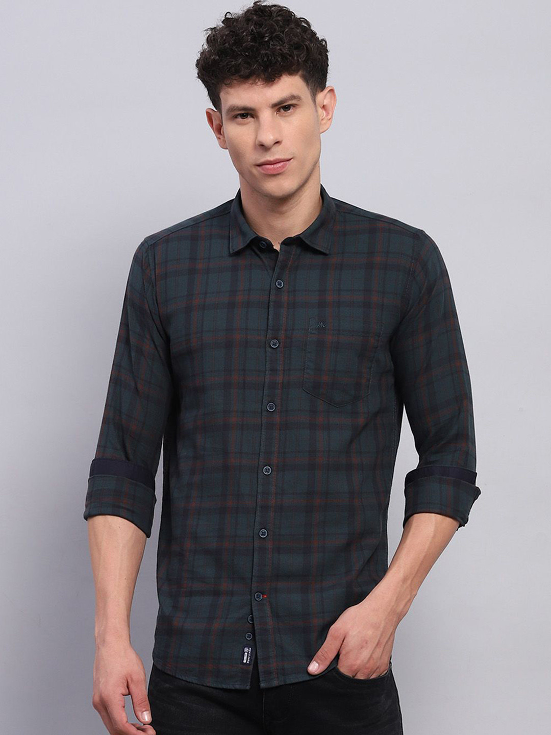 Monte Carlo Men Cutaway Collar Tartan Checked Cotton Slim Fit Casual Shirt