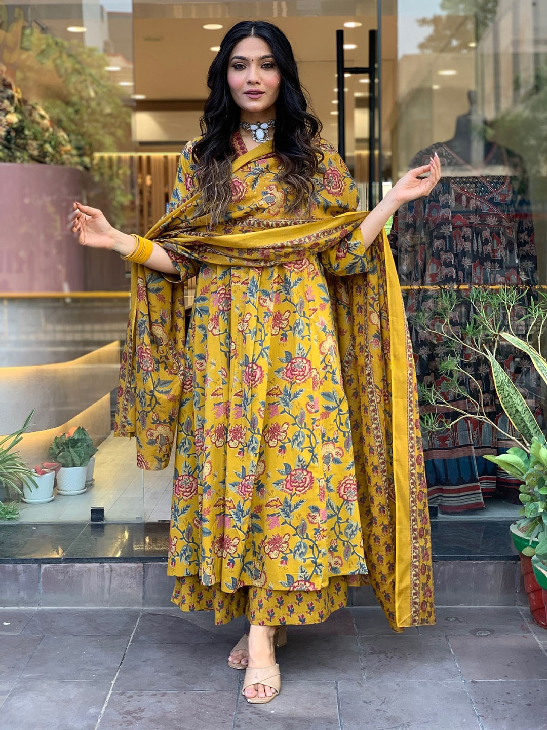 Arayna Floral Printed V-Neck Pure Cotton A-Line Kurta with Palazzo & Dupatta