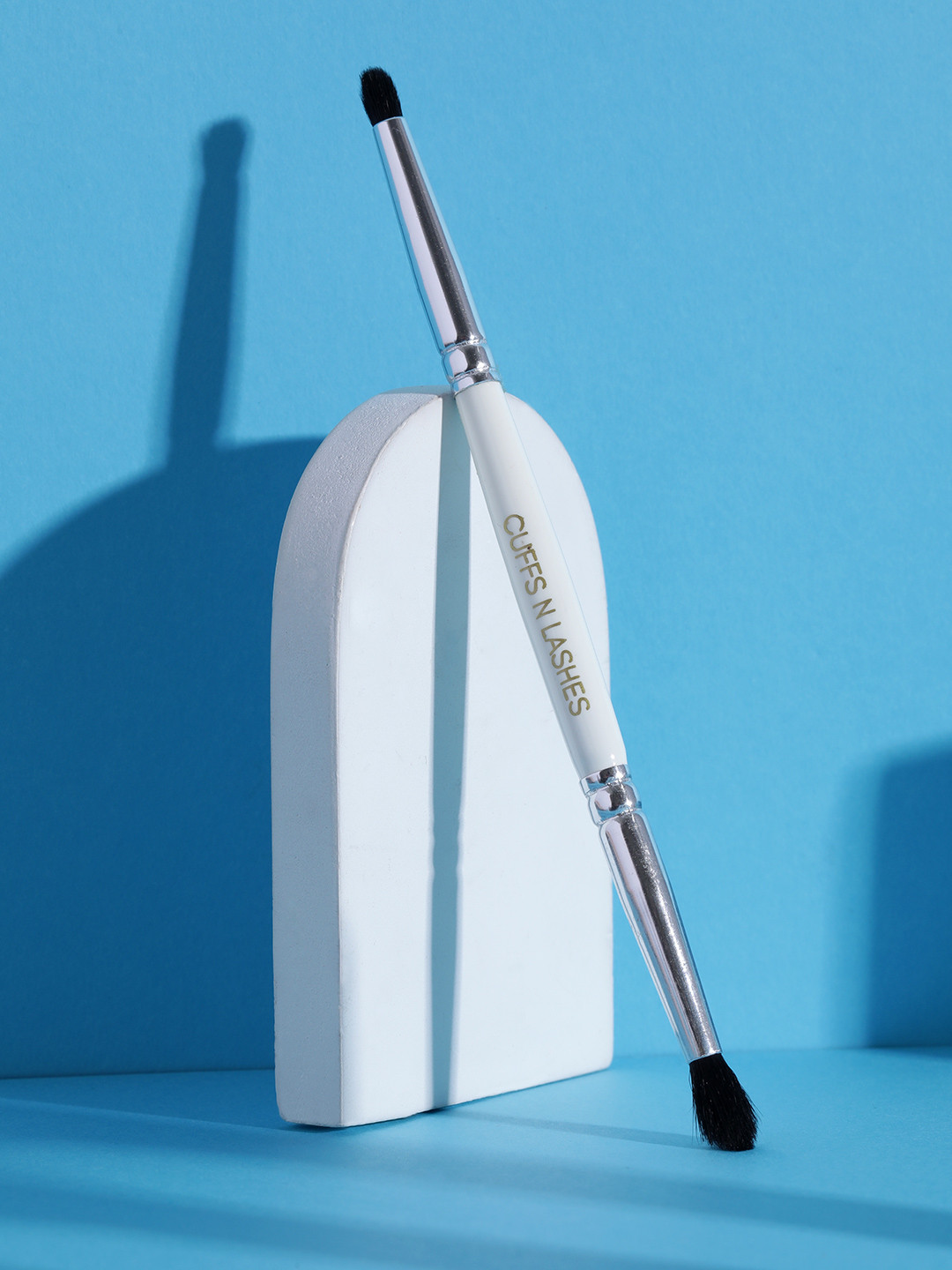 CUFFS N LASHES Double Duty Small Smudger & Pencil Brush - DD05