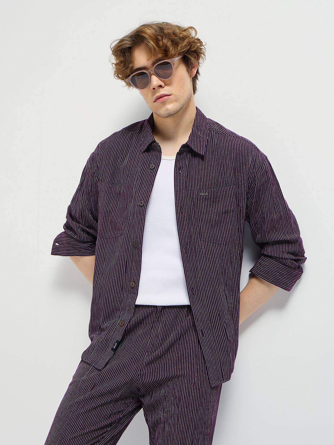 THE BEAR HOUSE Men Cutaway Collar Pinstripes Striped Casual Shirt
