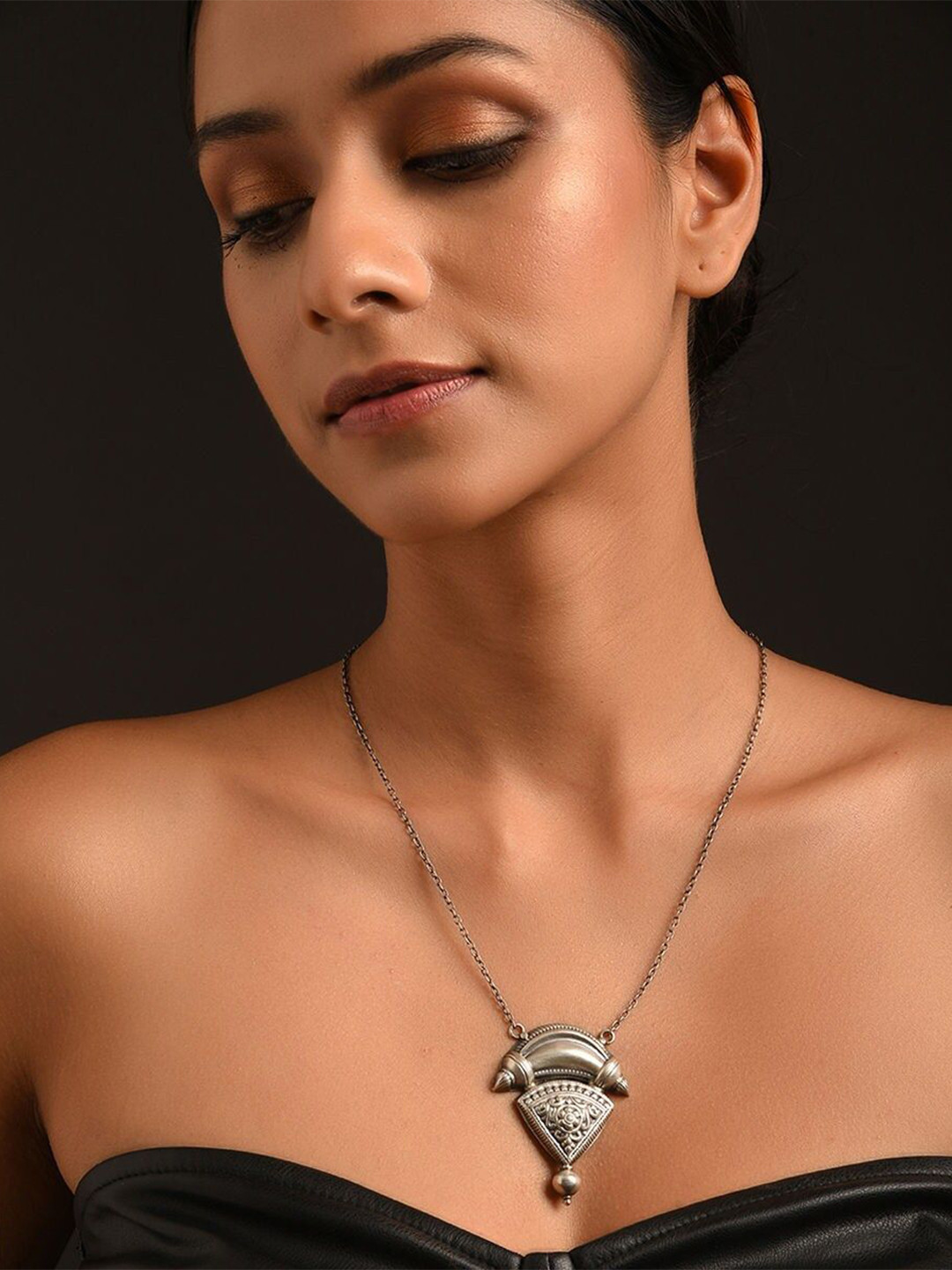 JAYPORE Silver Statement Necklace