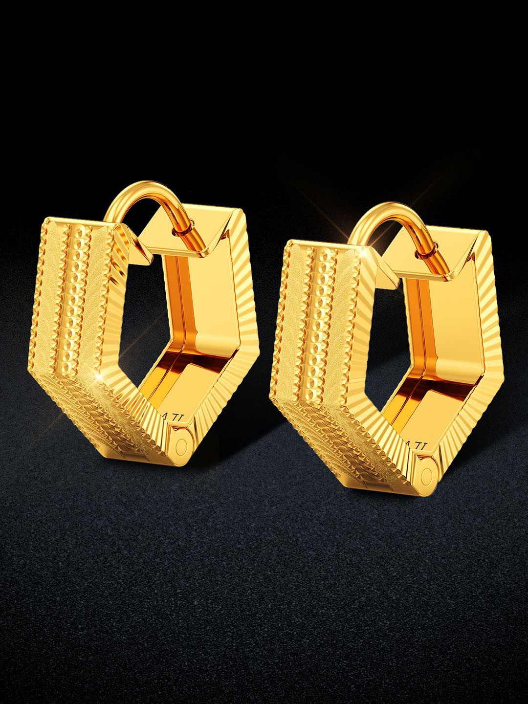 Joyalukkas Women 22KT Charming Gold Earrings