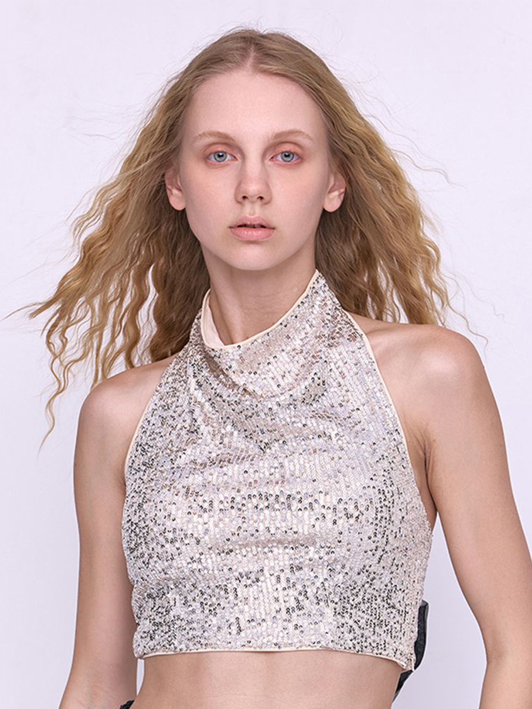 COVER STORY Cowl Neck Crop Top