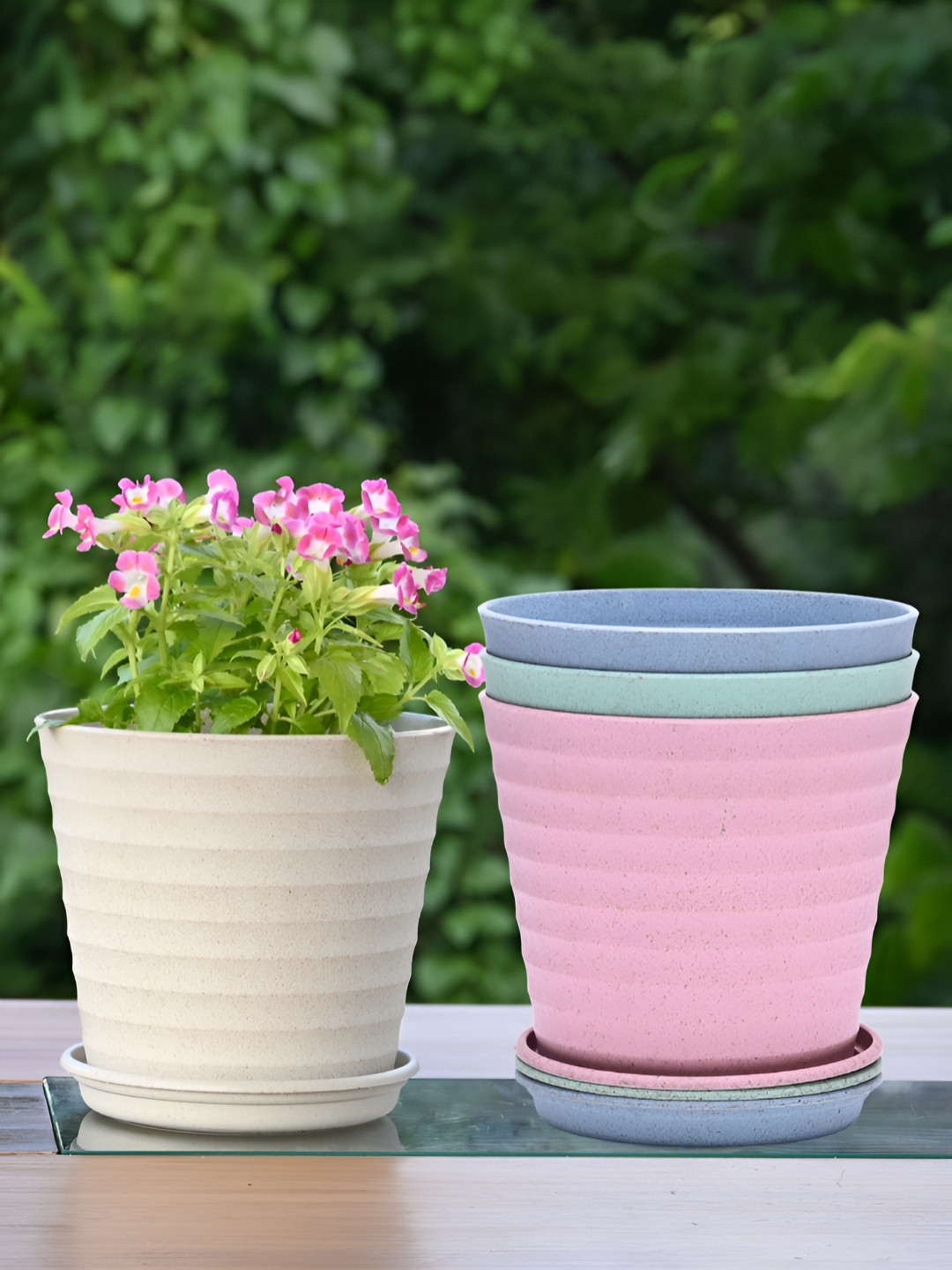 eha Off White & Pink 4 Pieces Planters With Buttom Trays