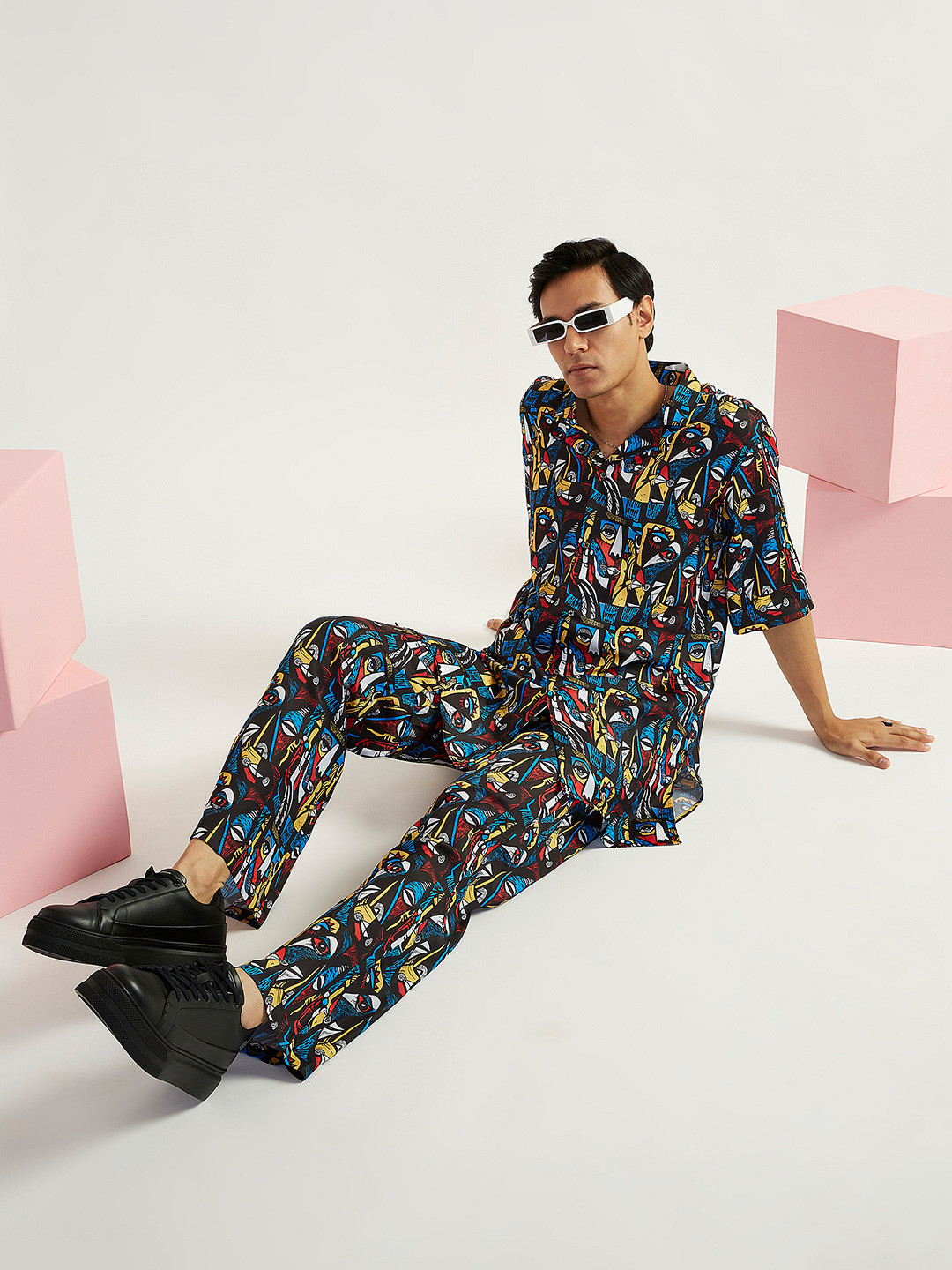 VASTRAMAY Abstract Printed Short Sleeves Shirt With Trousers