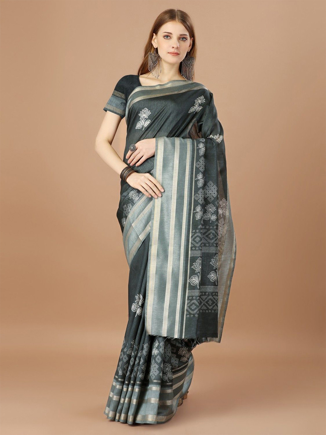 DIVASTRI Tussar Silk Printed Saree
