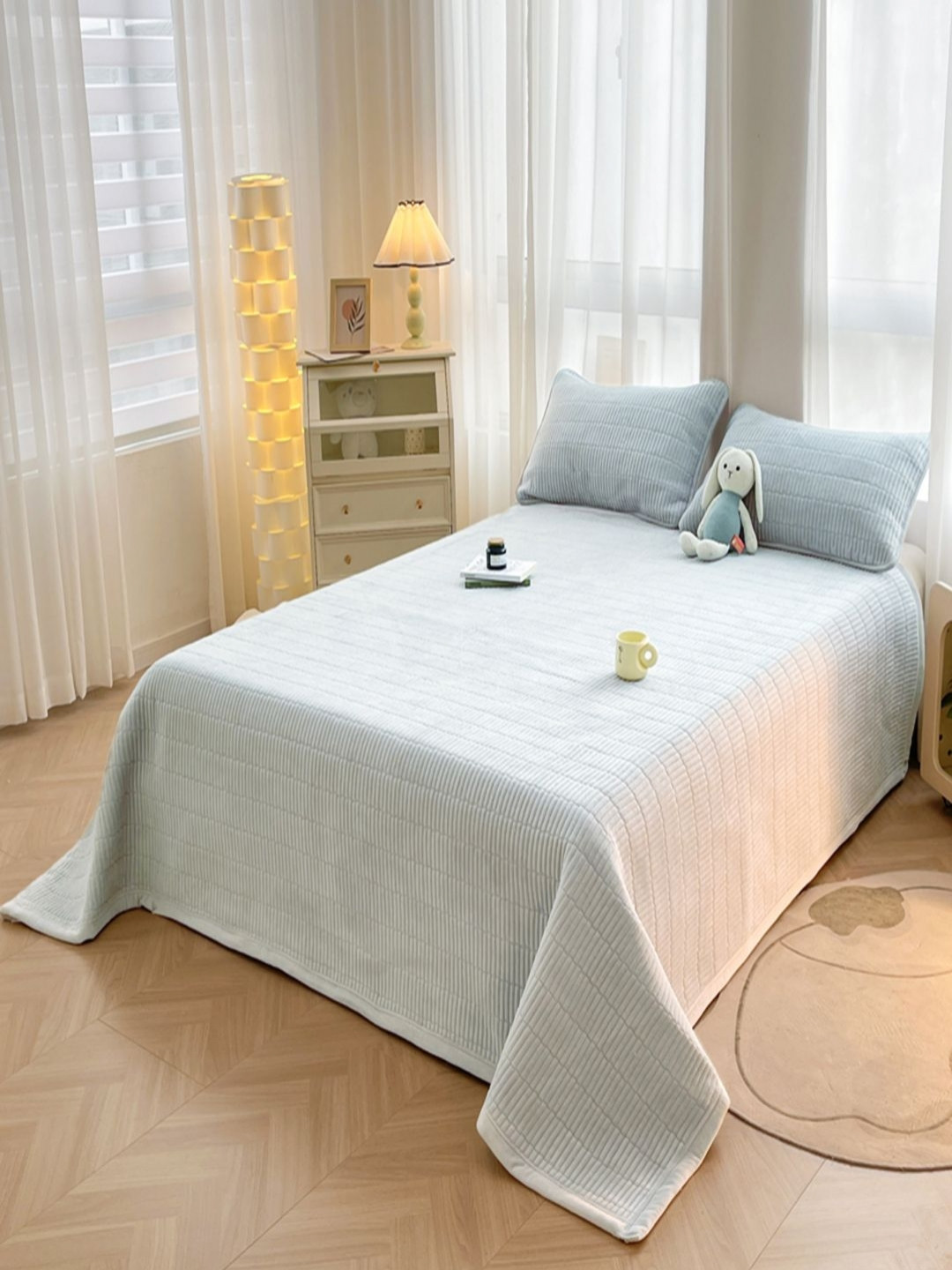 JC HOME Blue Striped 162 TC Double King Bed over with Pillow Covers