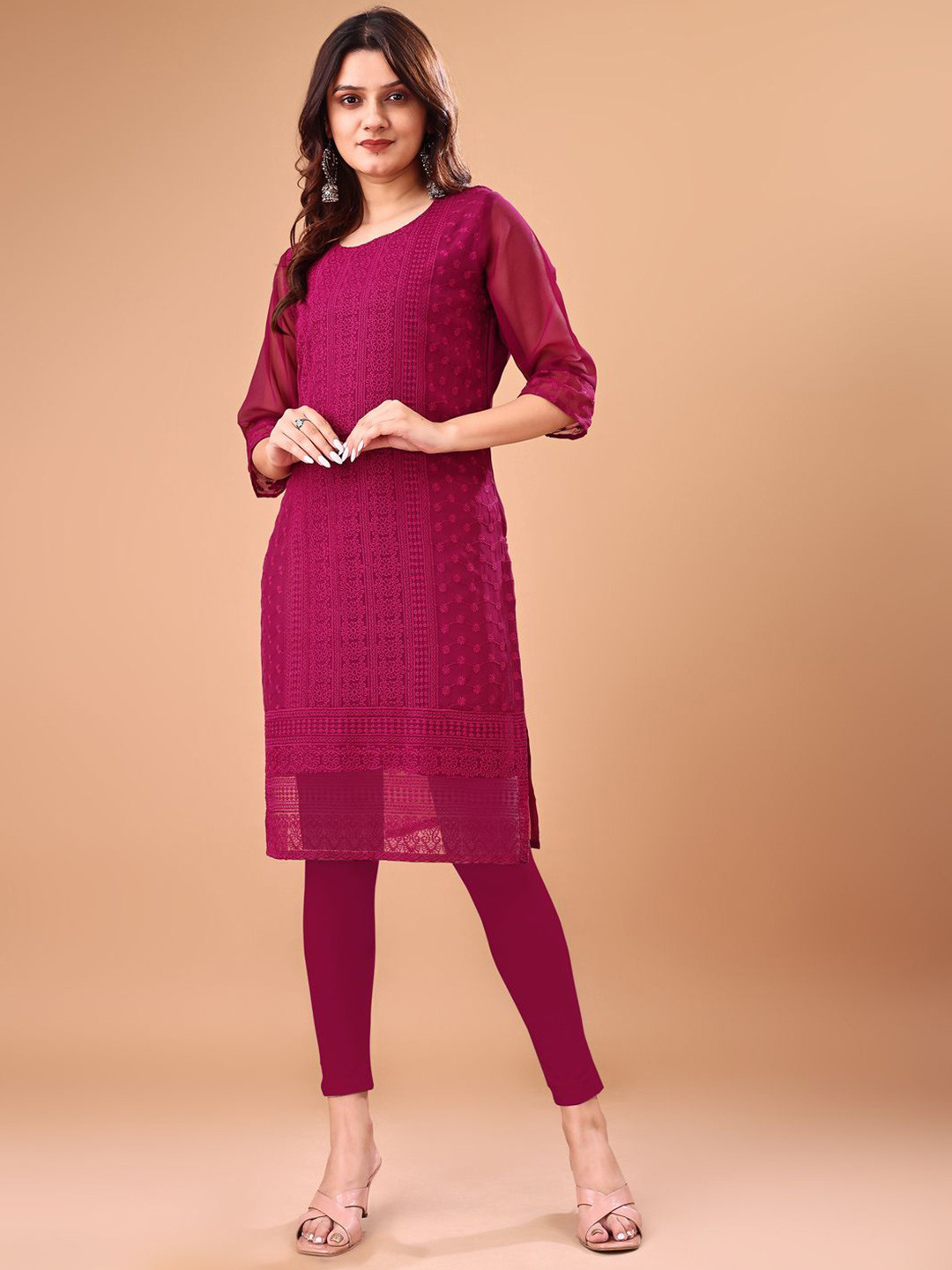 KAYRAAH Women Embroidered Georgette Straight Kurta