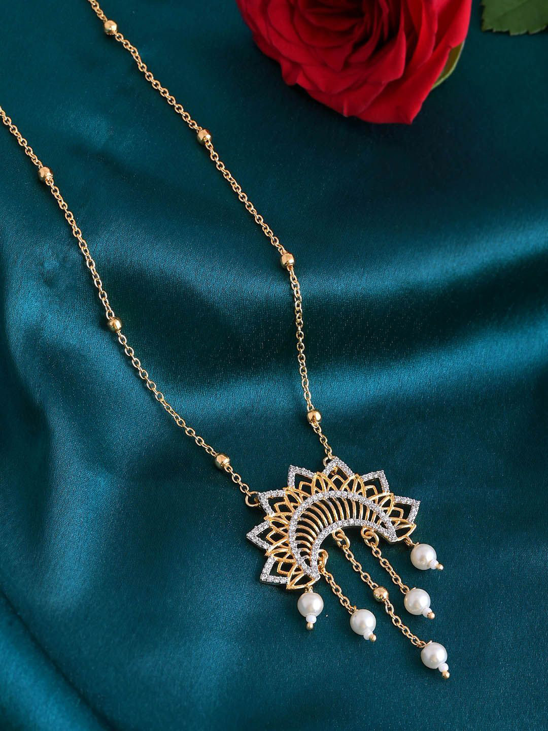 Voylla Alpana Gold-Plated Pearl Beaded Necklace