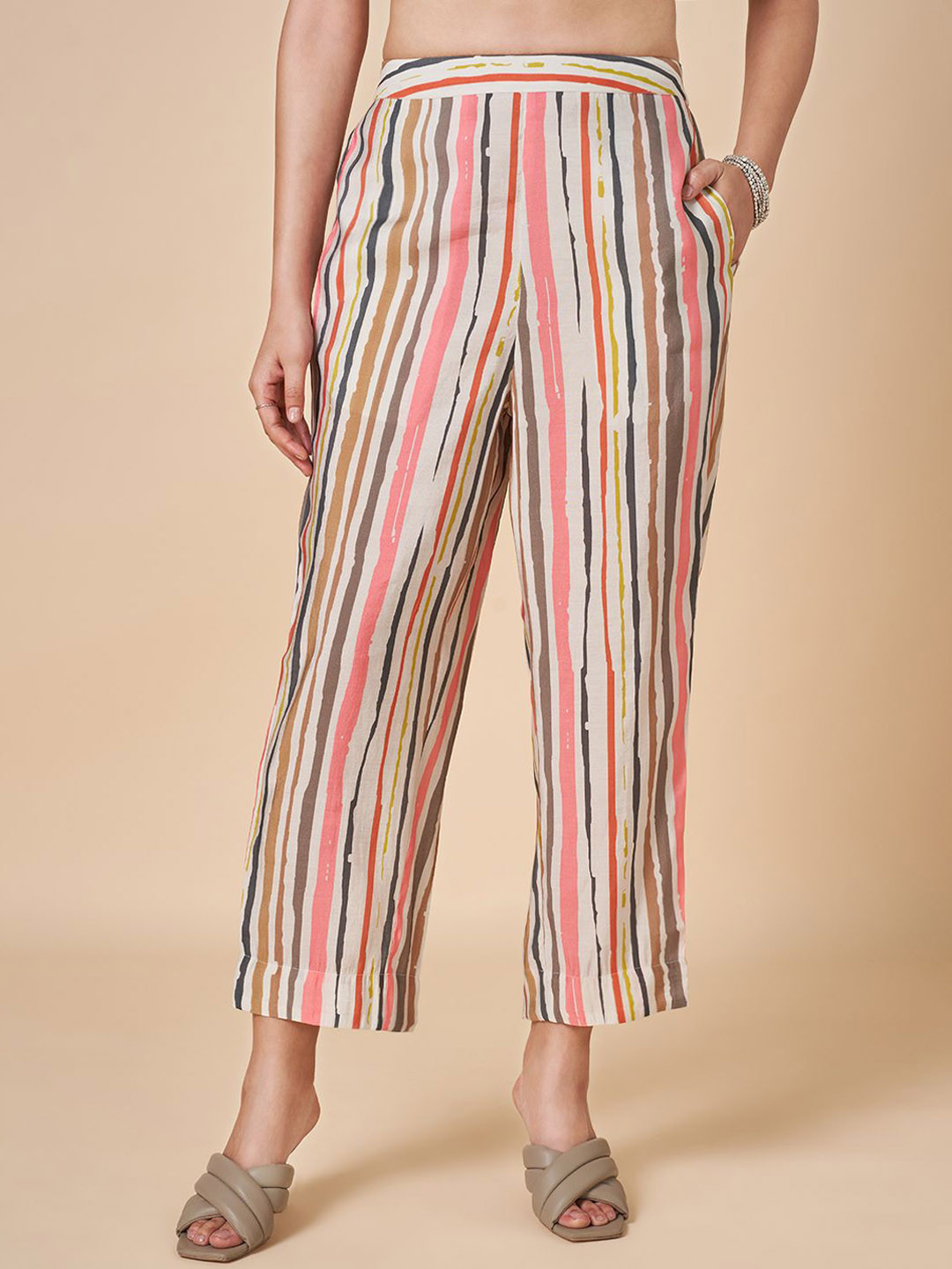 Marigold Lane Women Cropped Parallel Trousers