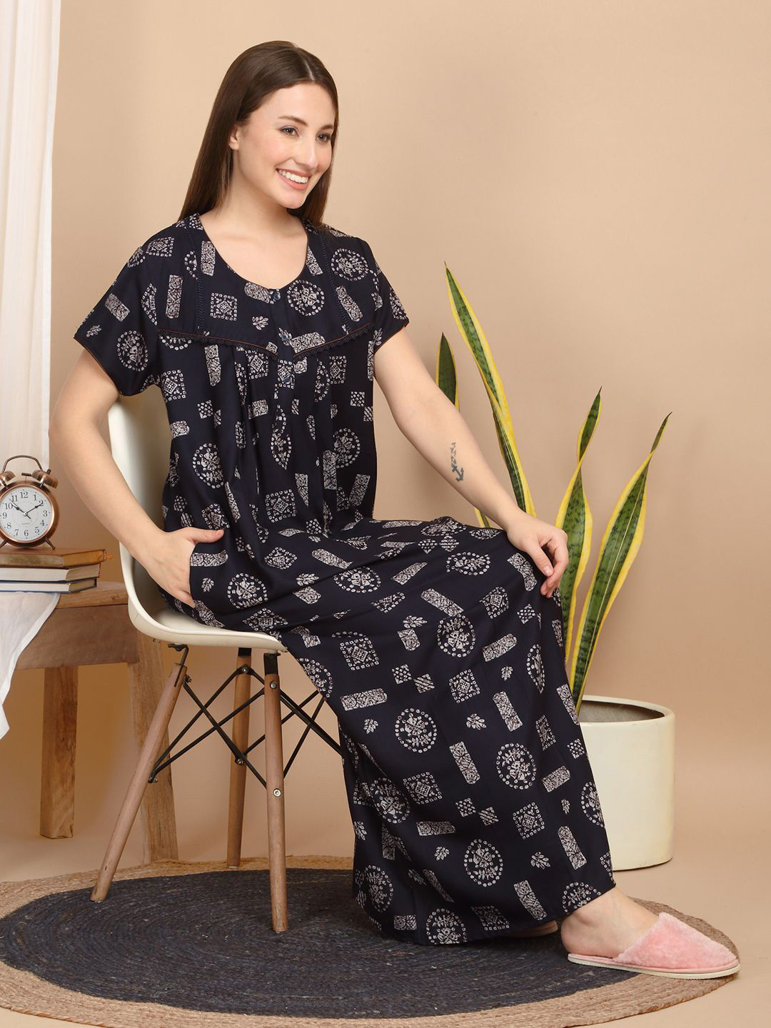 Sweet Dreams Women Printed Pure Cotton Maxi Nightdress