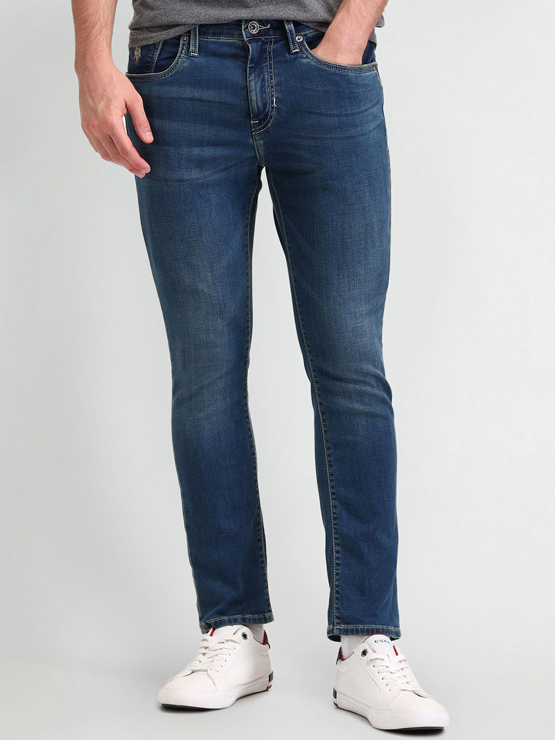 U.S. Polo Assn. Denim Co. Men Narrow Tapered Fit Light Fade Jeans