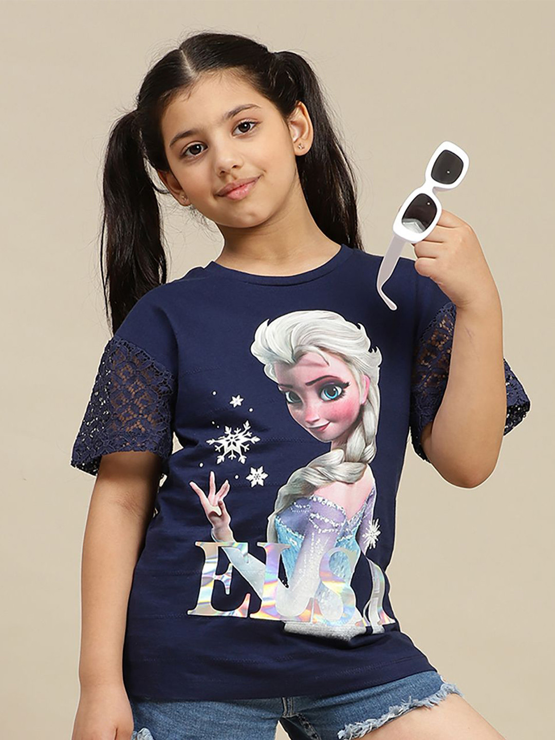 Kids Ville Girls Graphic Printed Round Neck Cotton Frozen T-shirt