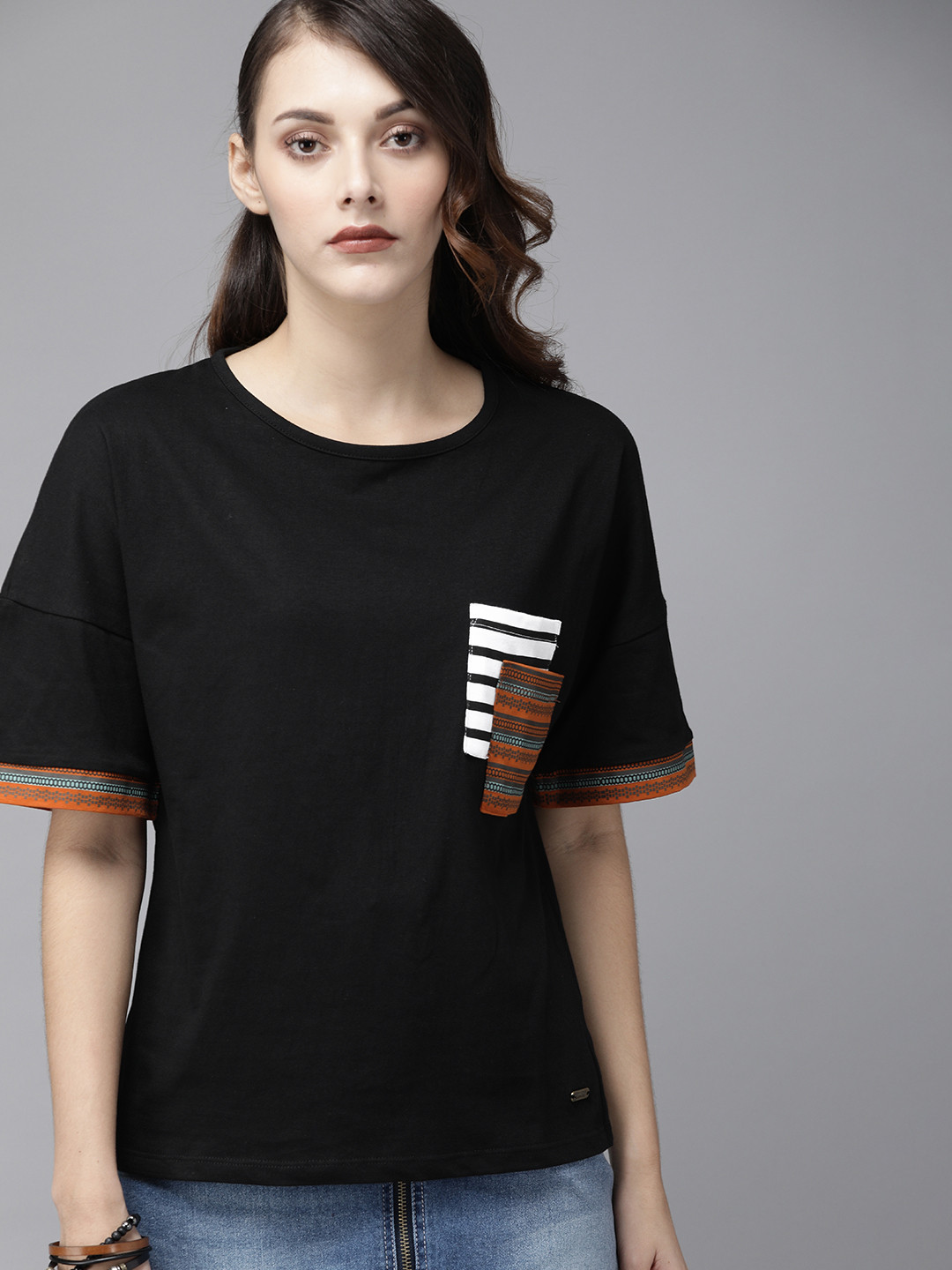 Roadster Women Black Solid Round Neck Pocket Detailing Pure Cotton T-shirt