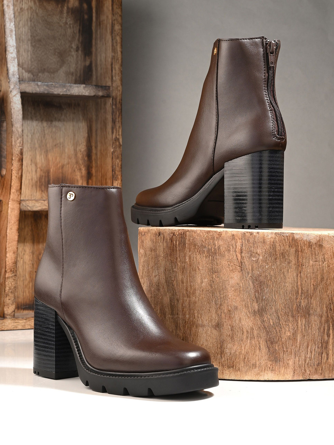 El Paso Women Block Heeled Chelsea Women Brown Boots