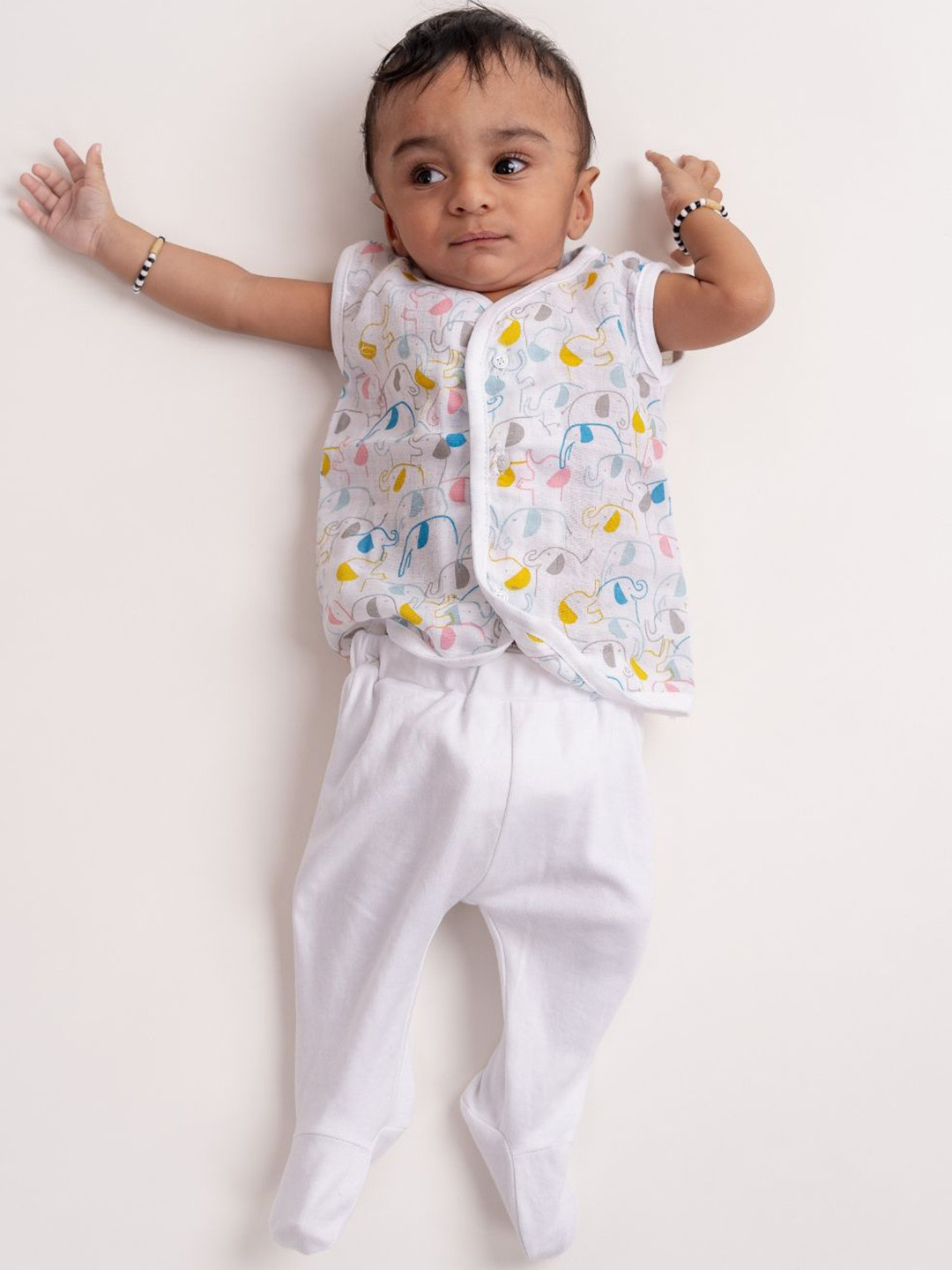 haus & kinder Infants Pack Of 2 Printed Pure Cotton Jhablas BRNVEST01MWAE