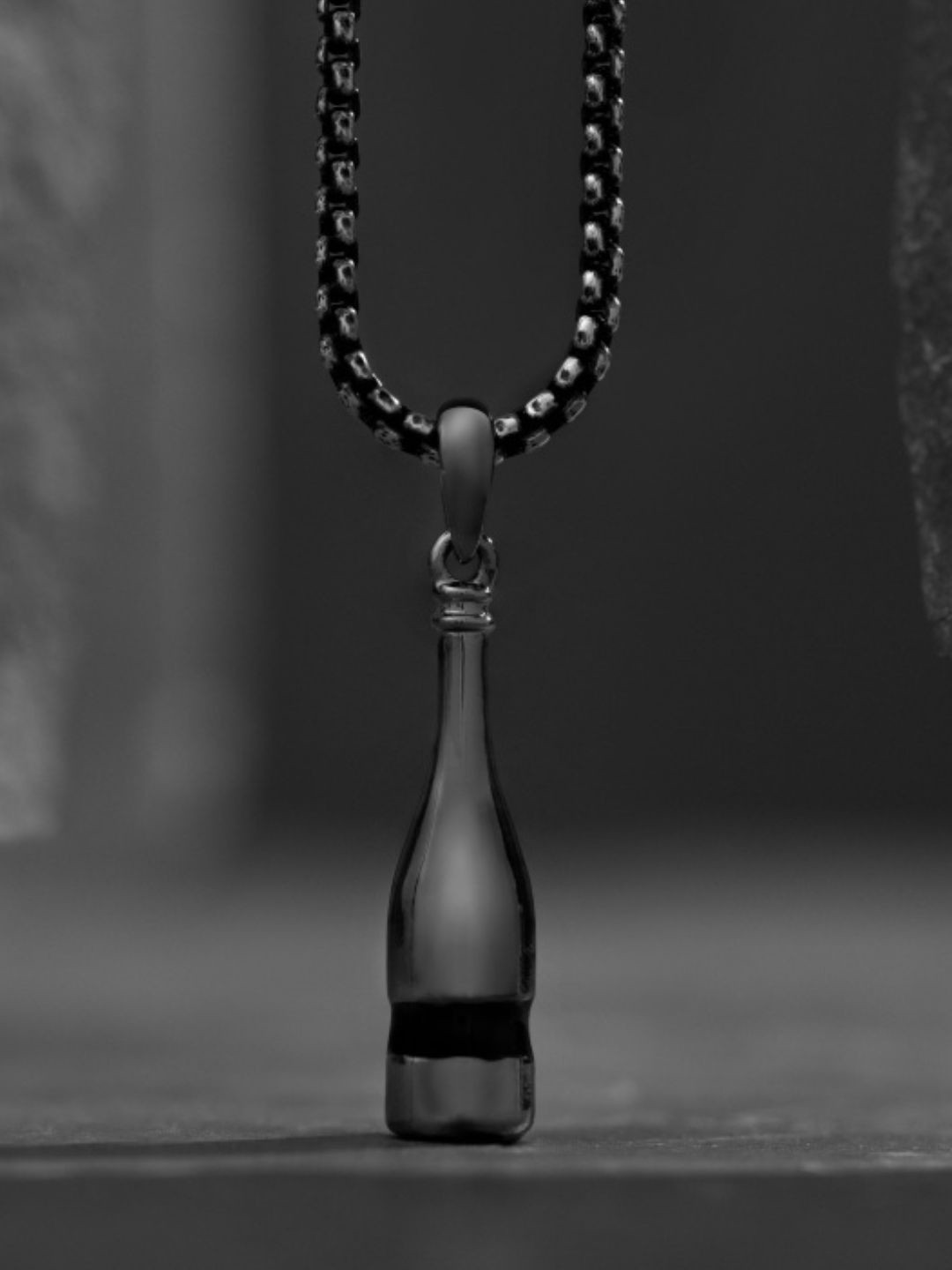 BLACK MAMBA Wine Bottle-Shaped Pendant With Chain