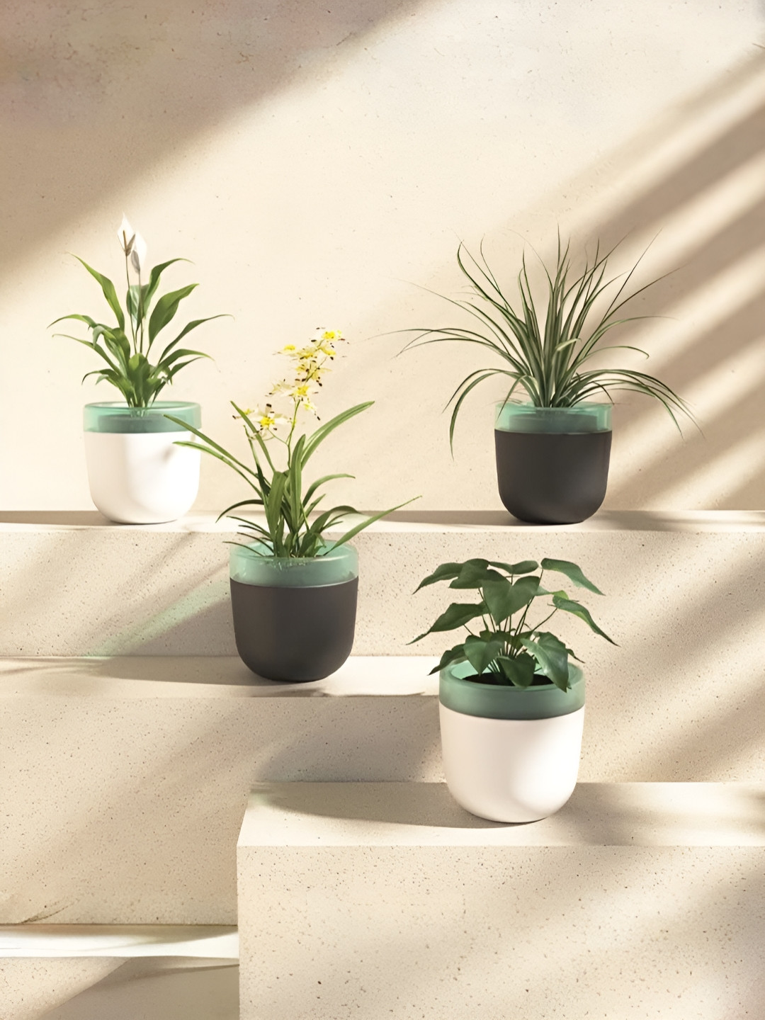 UMAI White & Black 4 Pieces Self Watering Planters