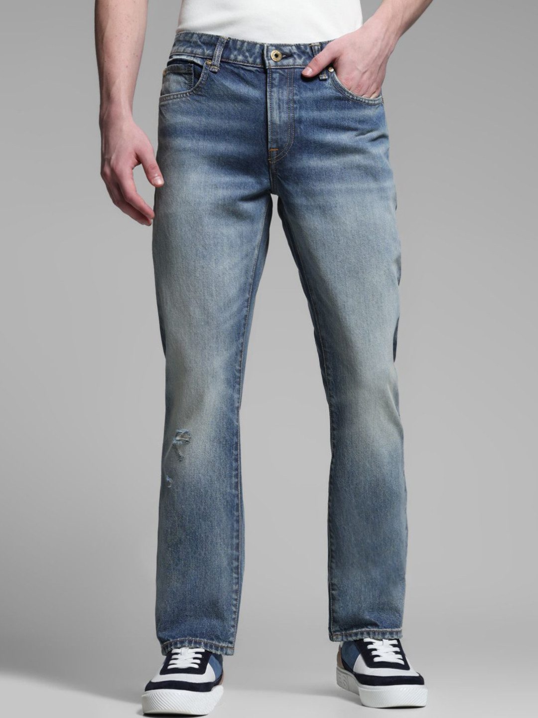 Jack & Jones Men Clark Low-Rise Low Distress Heavy Fade Stretchable Jeans