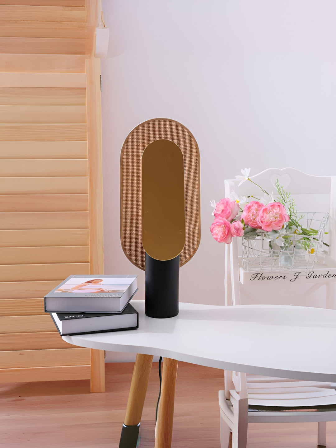 The Better Home Black & Brown Contemporary Iron Table Lamp