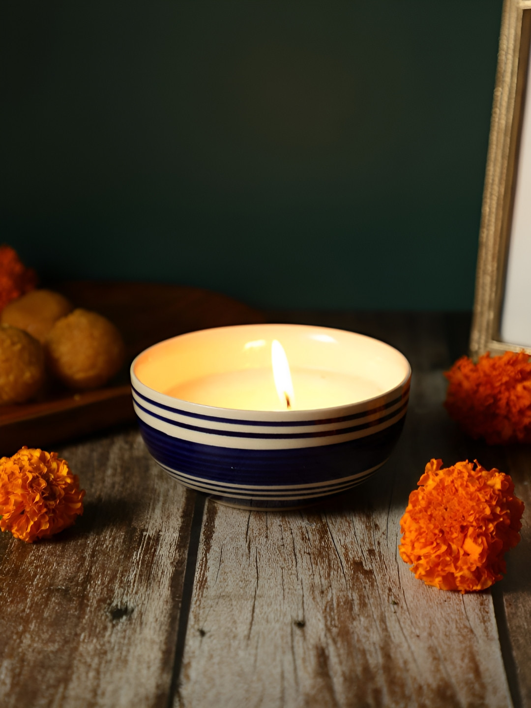 VarEesha Ceramic Candle Scented 1 Wick Scented Striped Round Regular Diya Candles