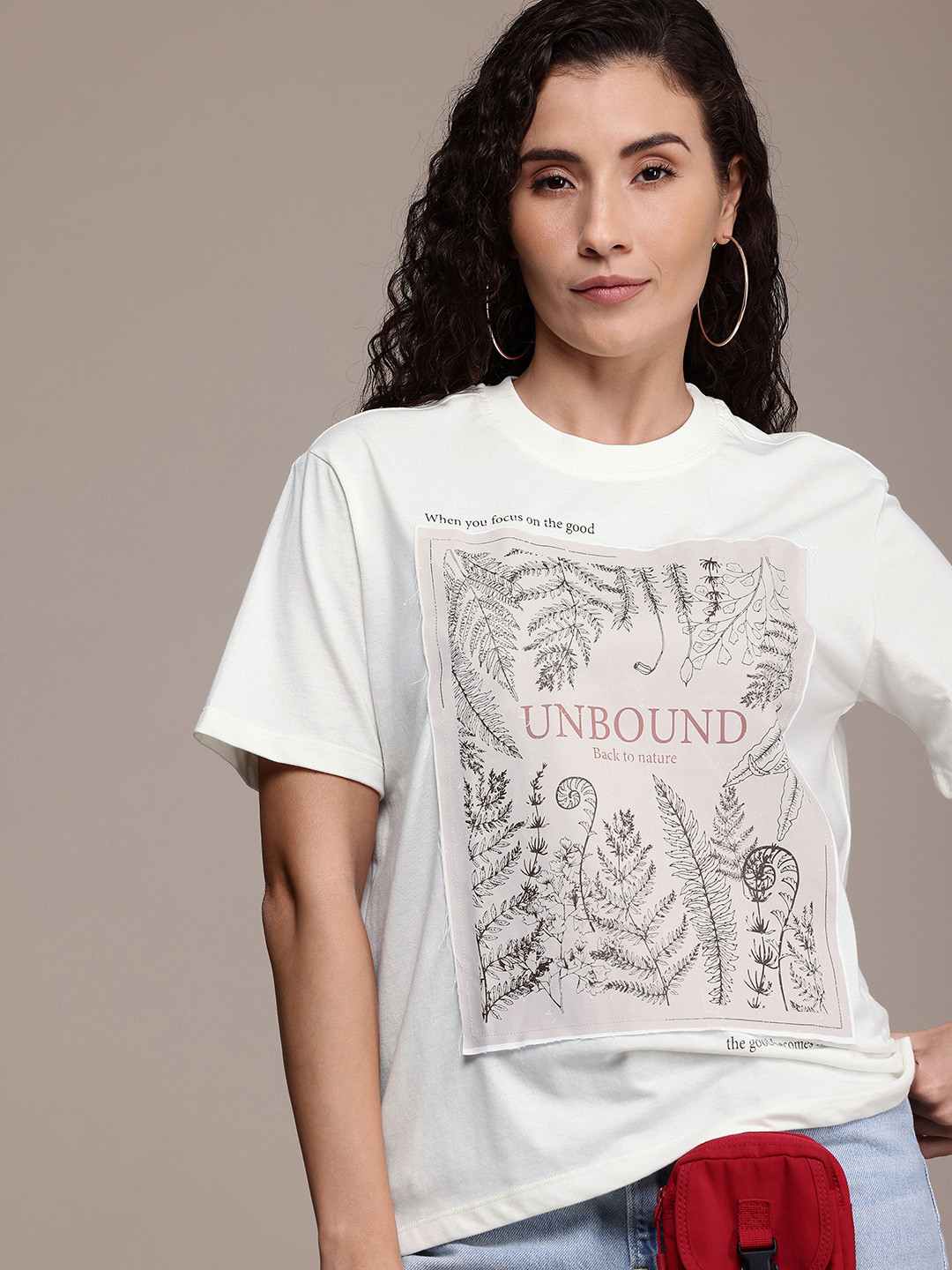 The Roadster Life Co. Applique Boxy T-shirt