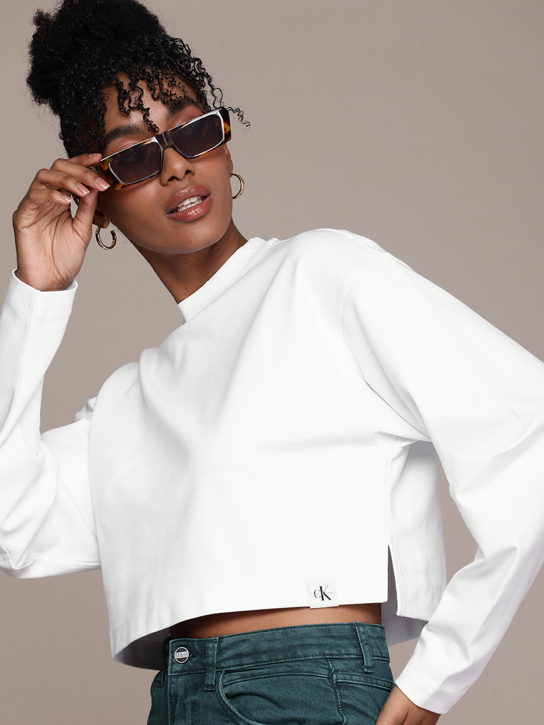 Calvin Klein Jeans Solid Relaxed Fit Crop T-shirt