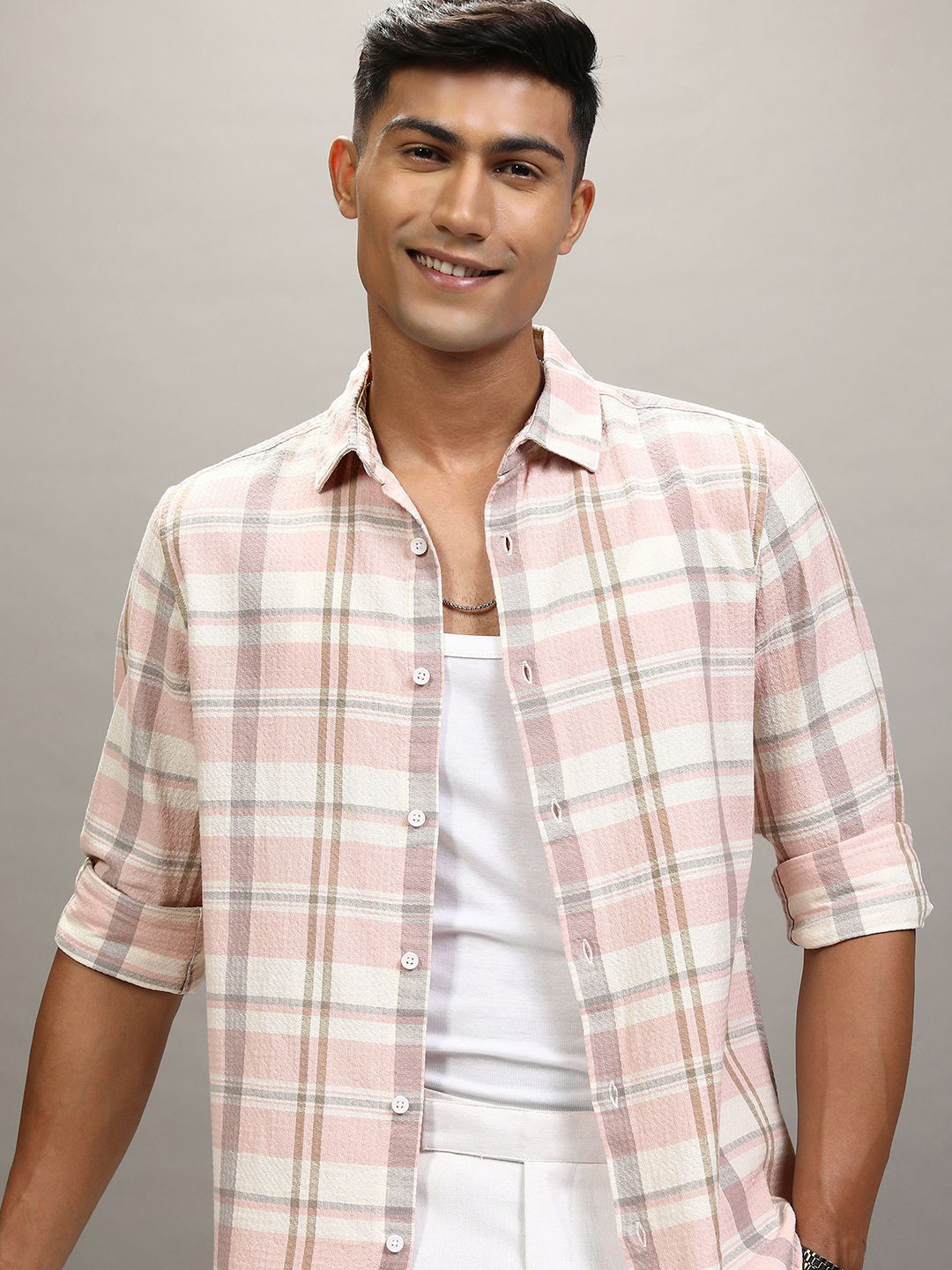 Locomotive Premium Men Pink Dobby Textured Checked Relaxed Shirt