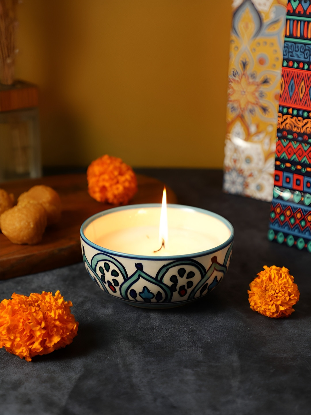 VarEesha Ceramic Candle Scented 1 Wick Scented Ethnic Motifs Round Regular Diya Candles