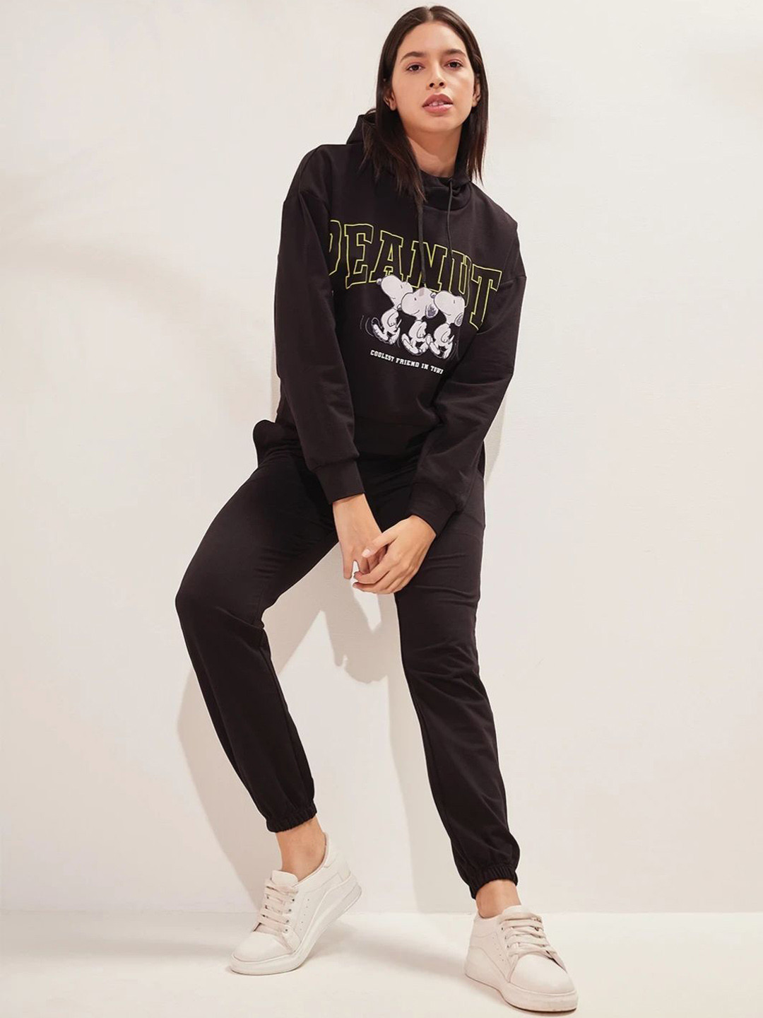 Sweet Dreams Women Snoopy Characters Tracksuits