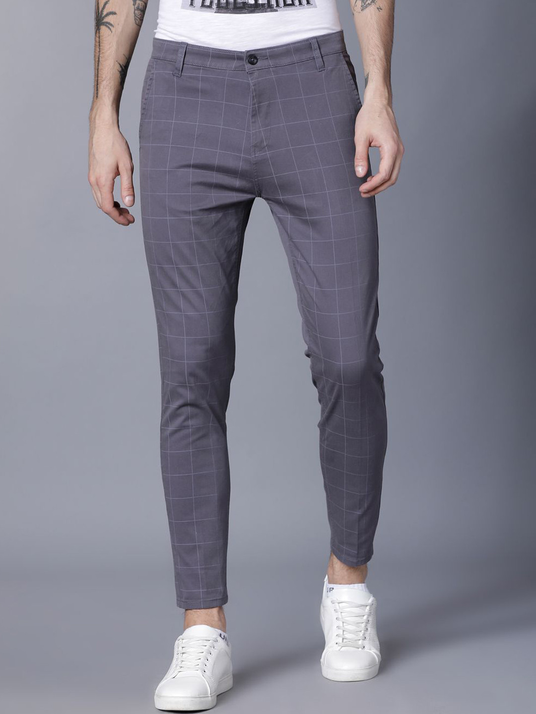 HIGHLANDER Men Checked Slim Fit Chinos Trousers