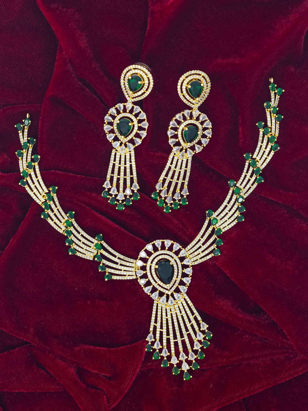 GOLD CASH Women Gold-Plated AD-Studded Jewellery Set