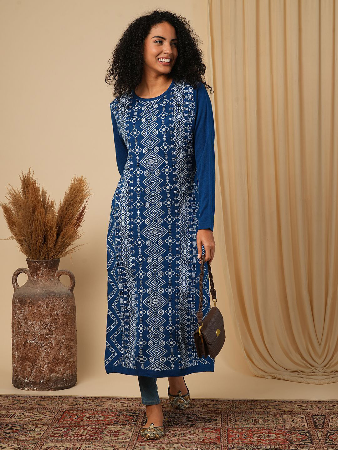 Globus Women Placement Weave Knitted Loose Fit Calf Length Winter Wear Sweater Kurta