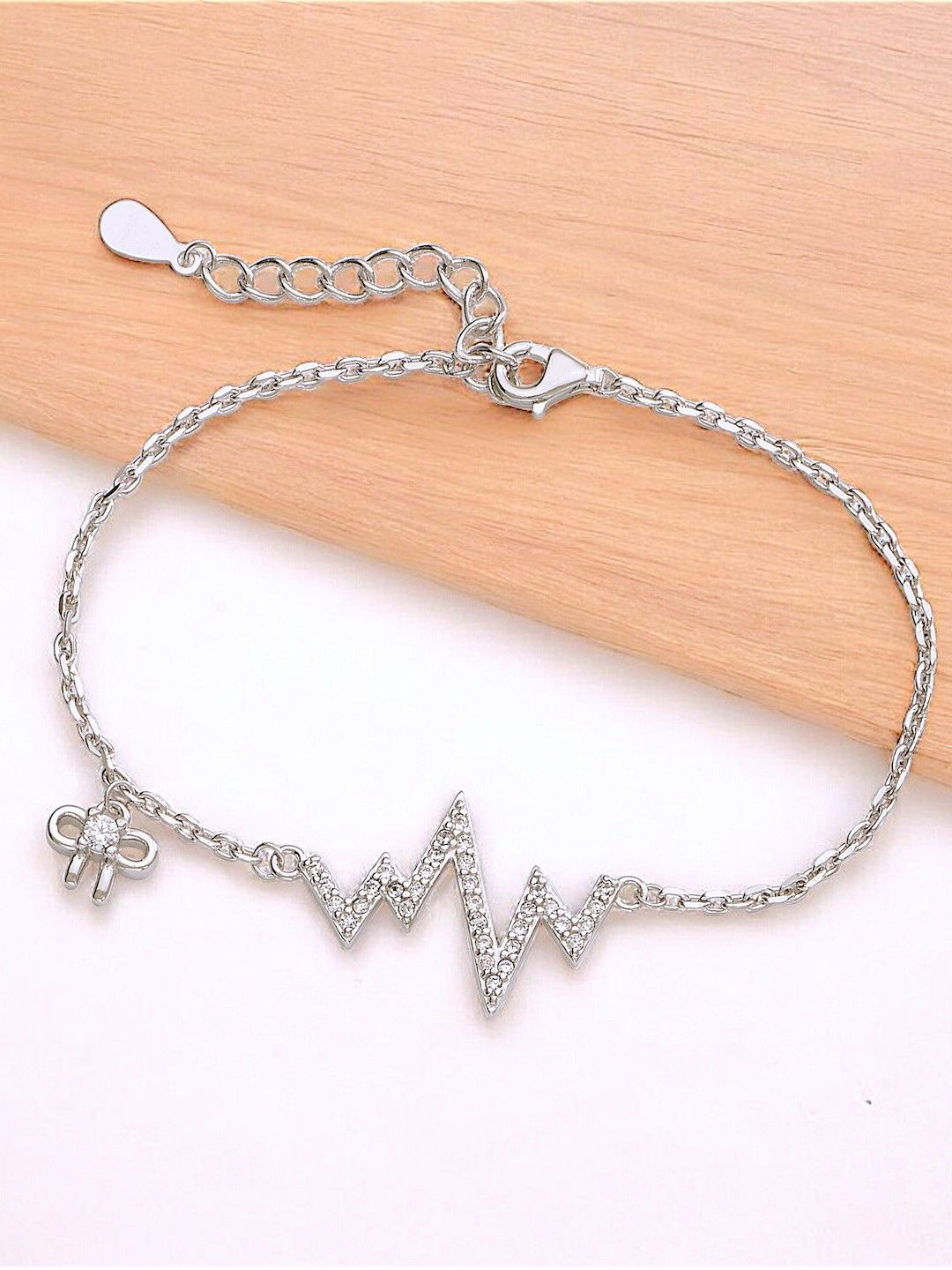 Taraash 925 Sterling Silver Cubic Zirconia Zigzag Bow Charm Link Bracelet