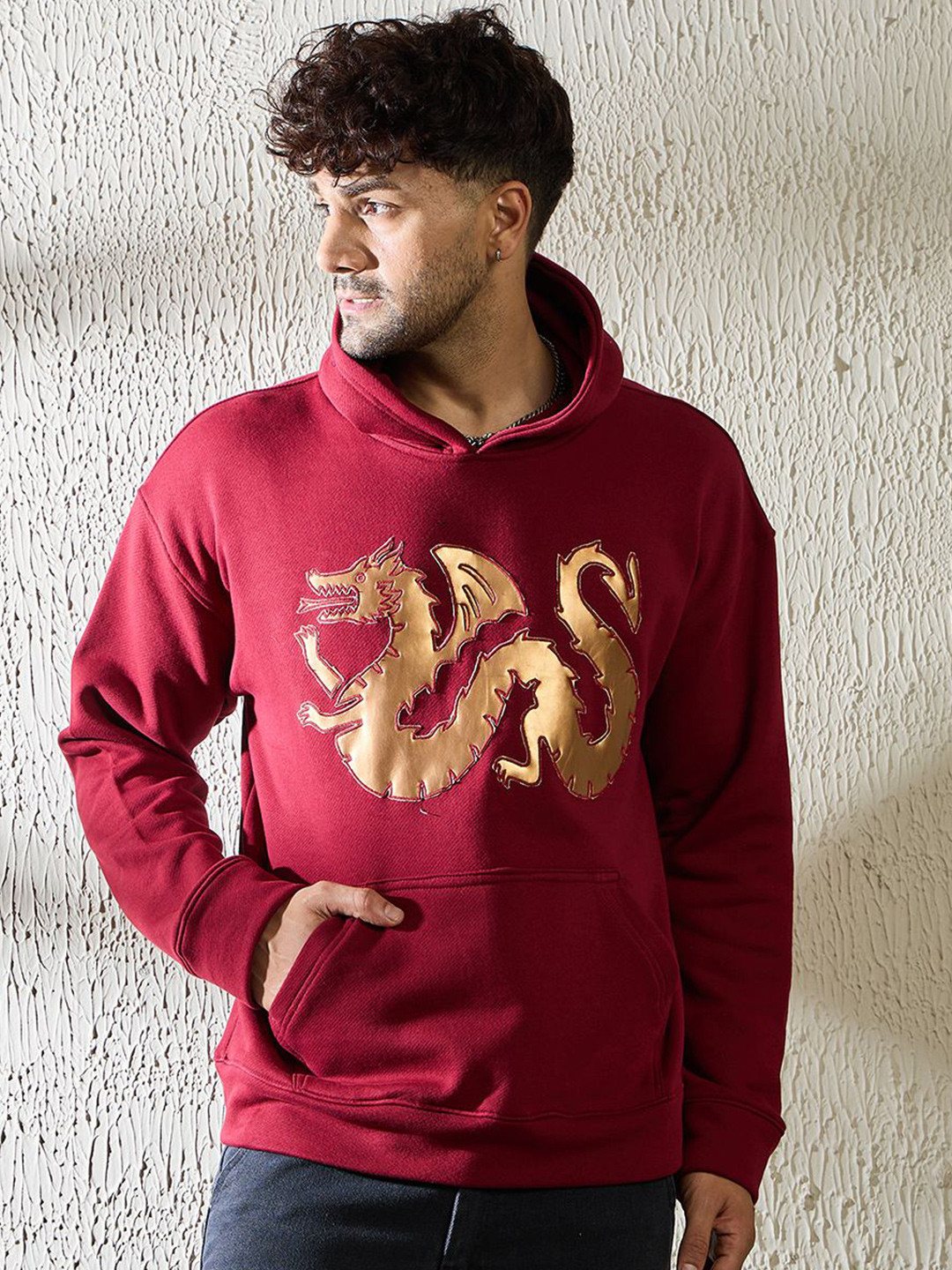 FUGAZEE Men Applique Golden Dragon Hooded Cotton Sweatshirt