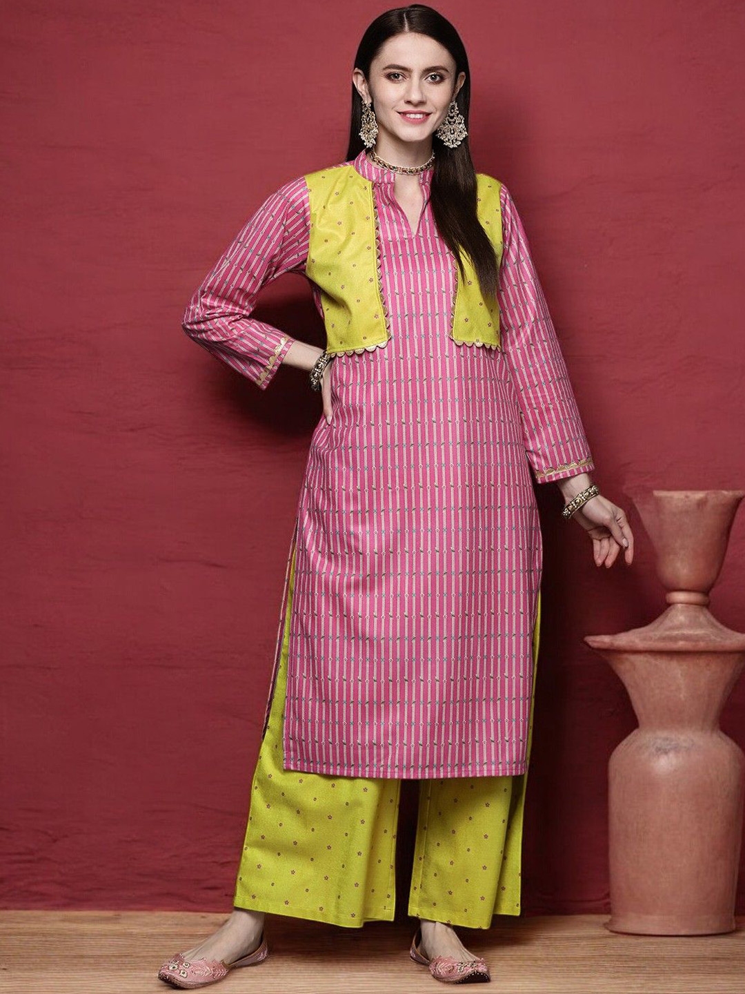 Ahalyaa Pink Striped Mandarin Collar Velvet A Line Kurta With Palazzos & Jacket - Kurta Sets for Women 31242952 | Myntra