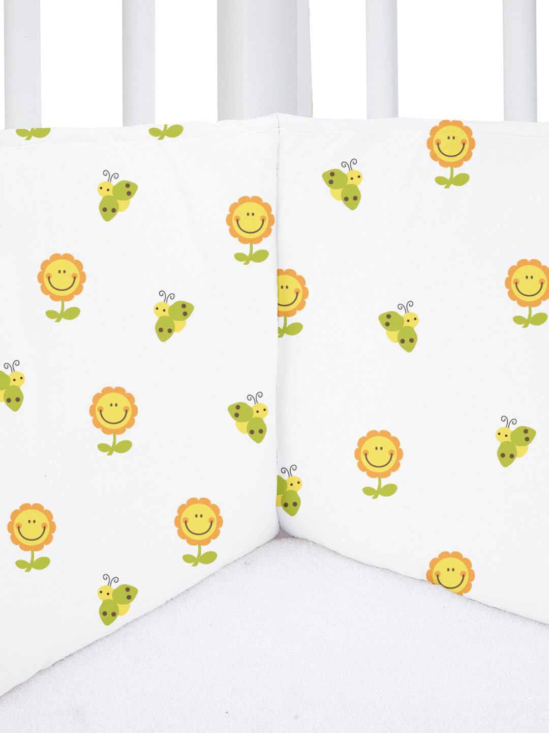 The White Cradle Kids Flower with Bee Cot Bumper Baby Bed Sets