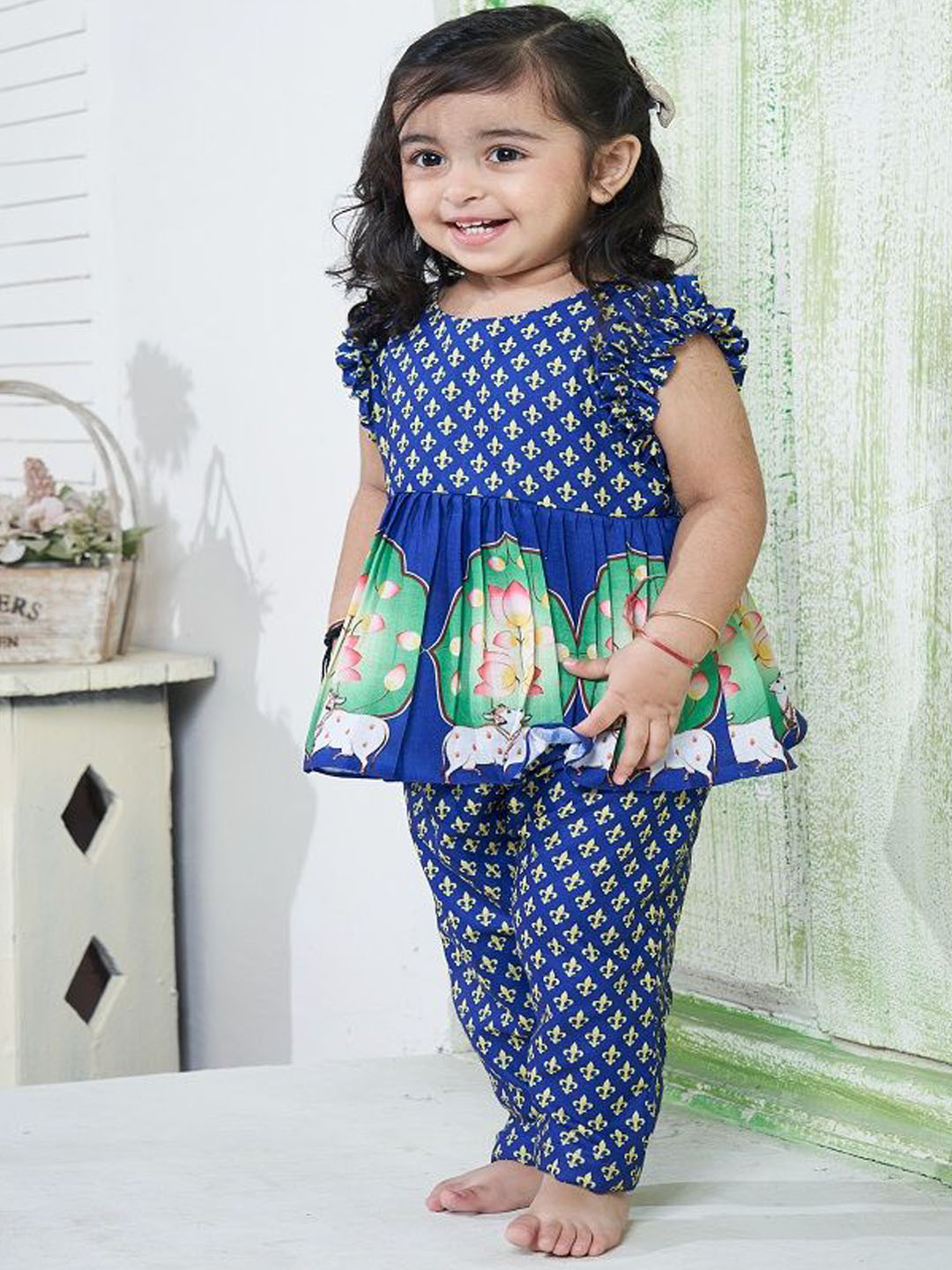 Vivedkids Girls Floral Printed Round Neck Anarakali Pure Cotton Kurti With Trousers