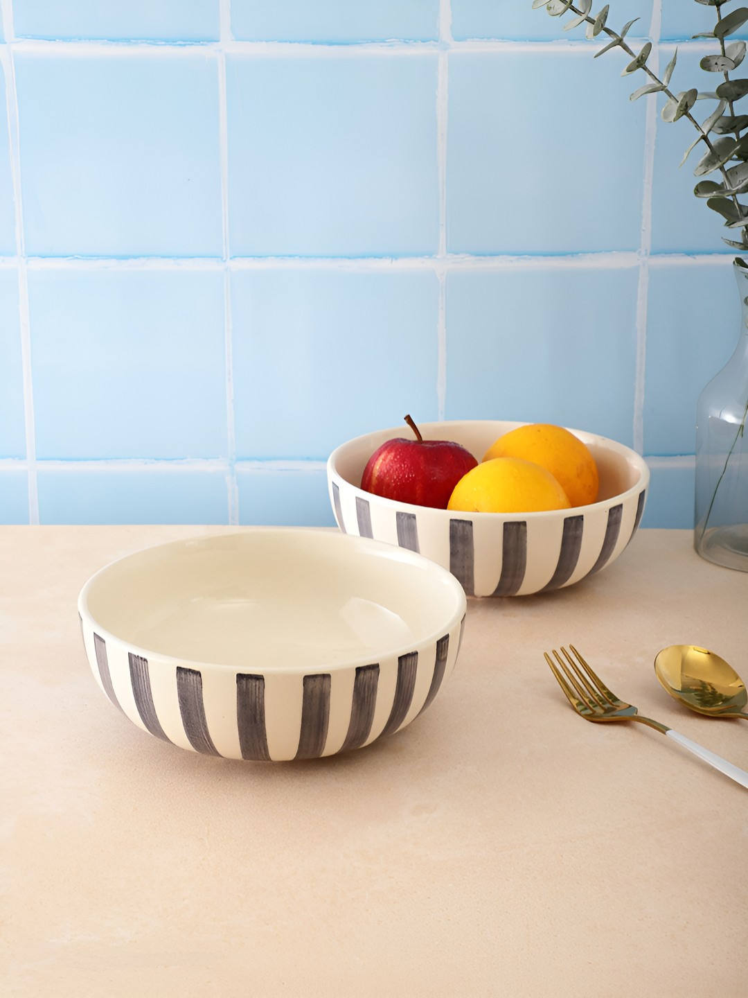 VarEesha Grey 2 Pieces Striped Ceramic Dishwasher and Microwave Safe Serving Bowl