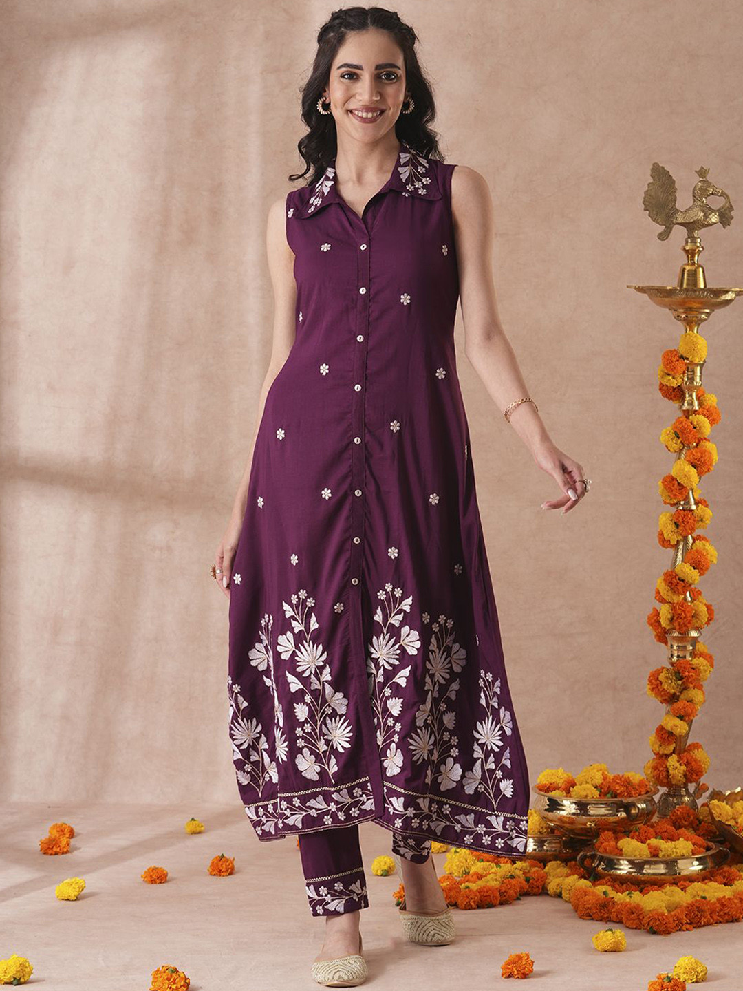 FASHOR Floral Embroidered Shirt Collar Zari Tunic With Trousers