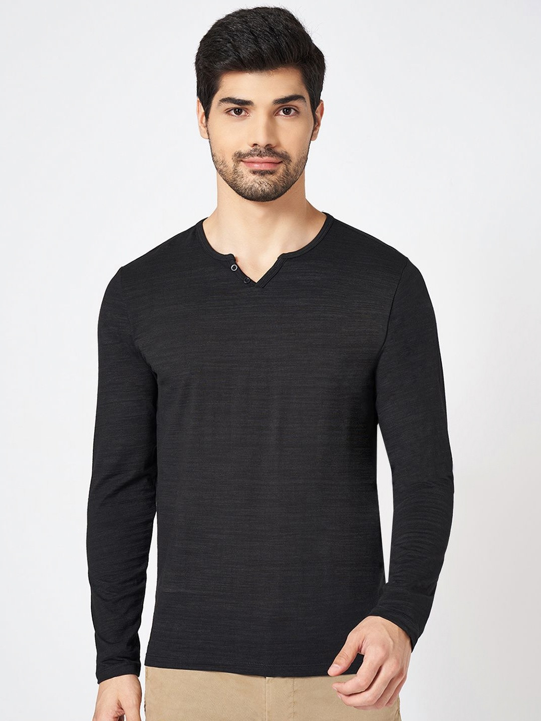 Urban Ranger by pantaloons Men Solid V-Neck Cotton Slim Fit T-shirt