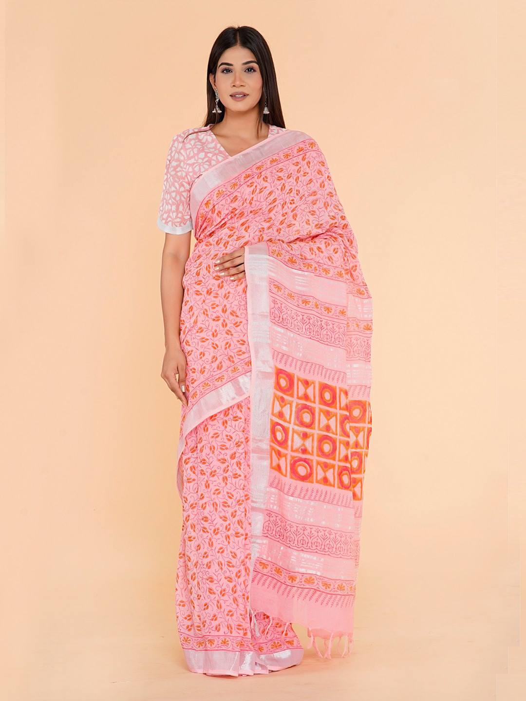 Shivanya  Handicrafts Ethnic Motifs Block Print Saree With Blouse Piece