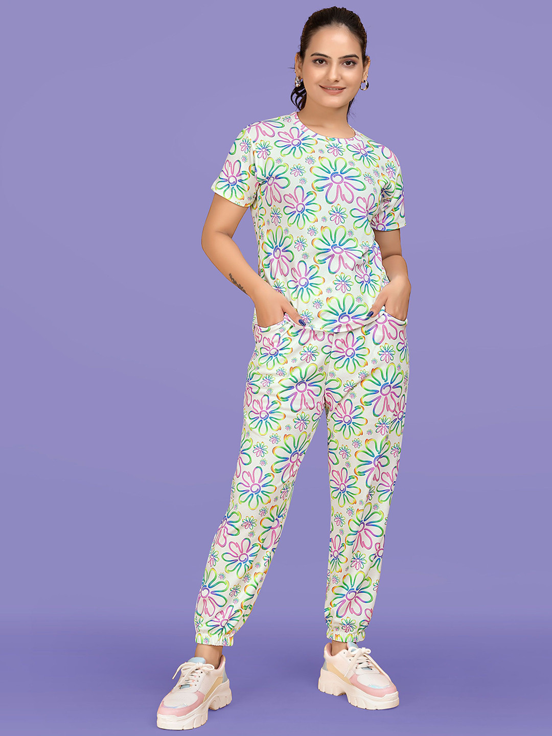 SAKARMAA Digital Women Printed Round Neck T-Shirt With Joggers Co-Ords