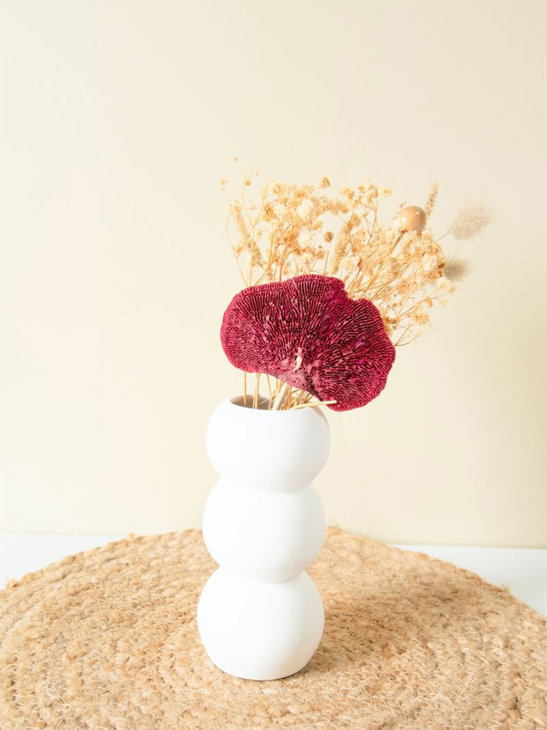 ArteCasa White Ceramic Vase With Dried Flowers Bunch