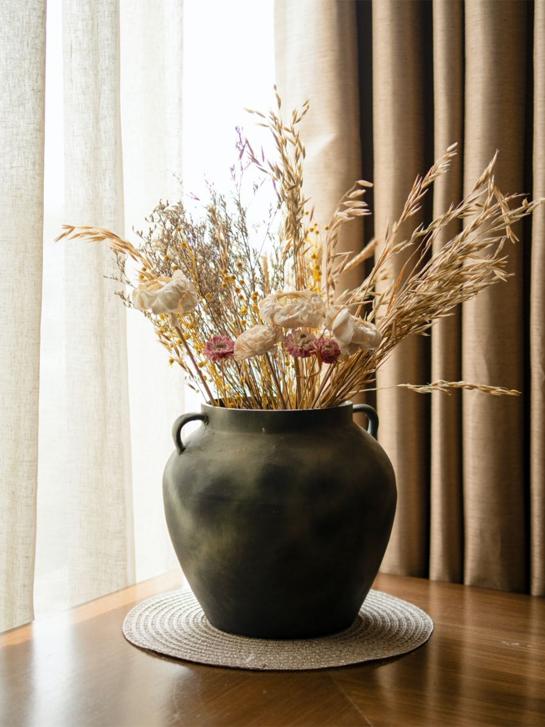 ArteCasa Black Ceramic Vase