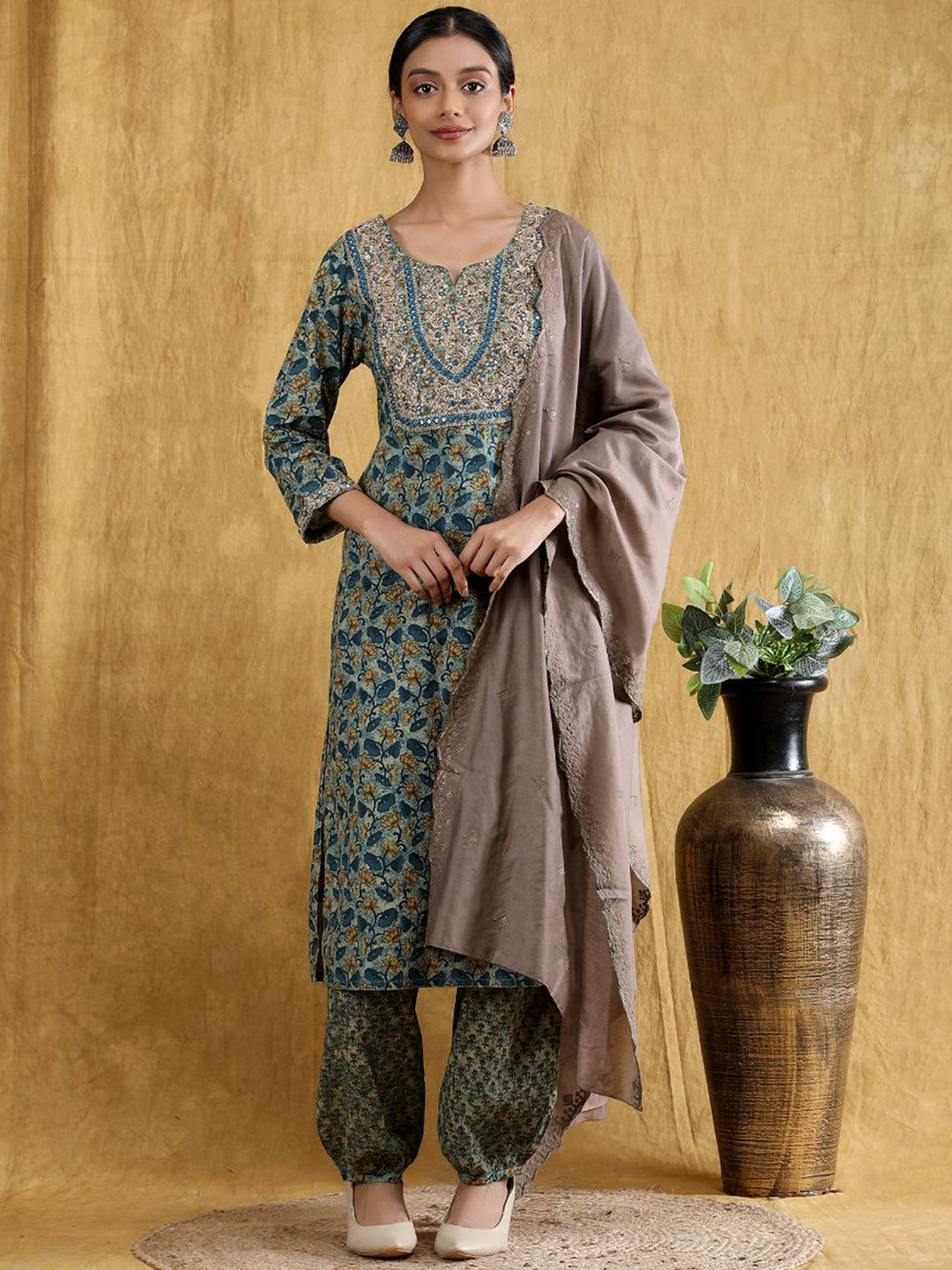 SHIFORY Embroidered Round Neck 3/4 Sleeve Sky Straight kurta Pant with Dupatta