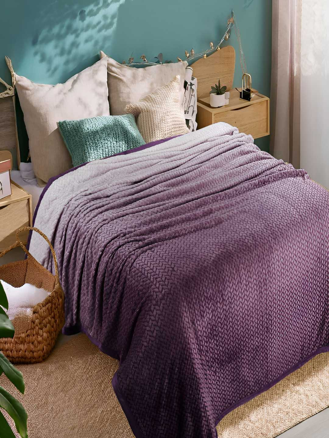 GAPU & BALY Violet Striped AC Room 300 GSM Double Bed Blanket