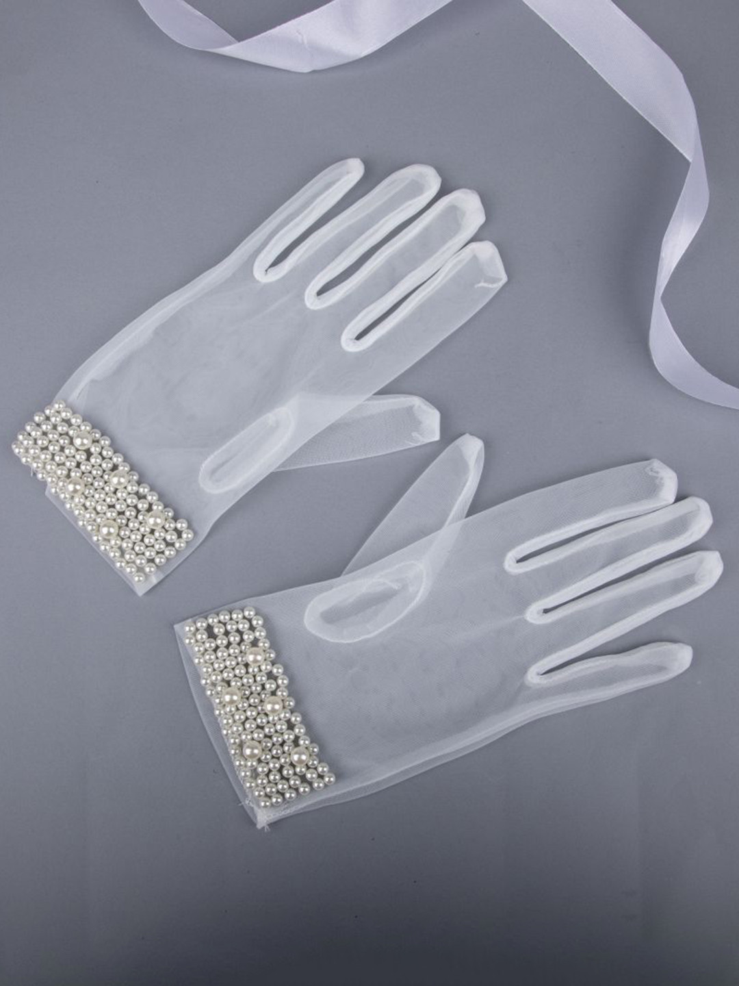 TIPY TIPY TAP Women Embellished Gloves