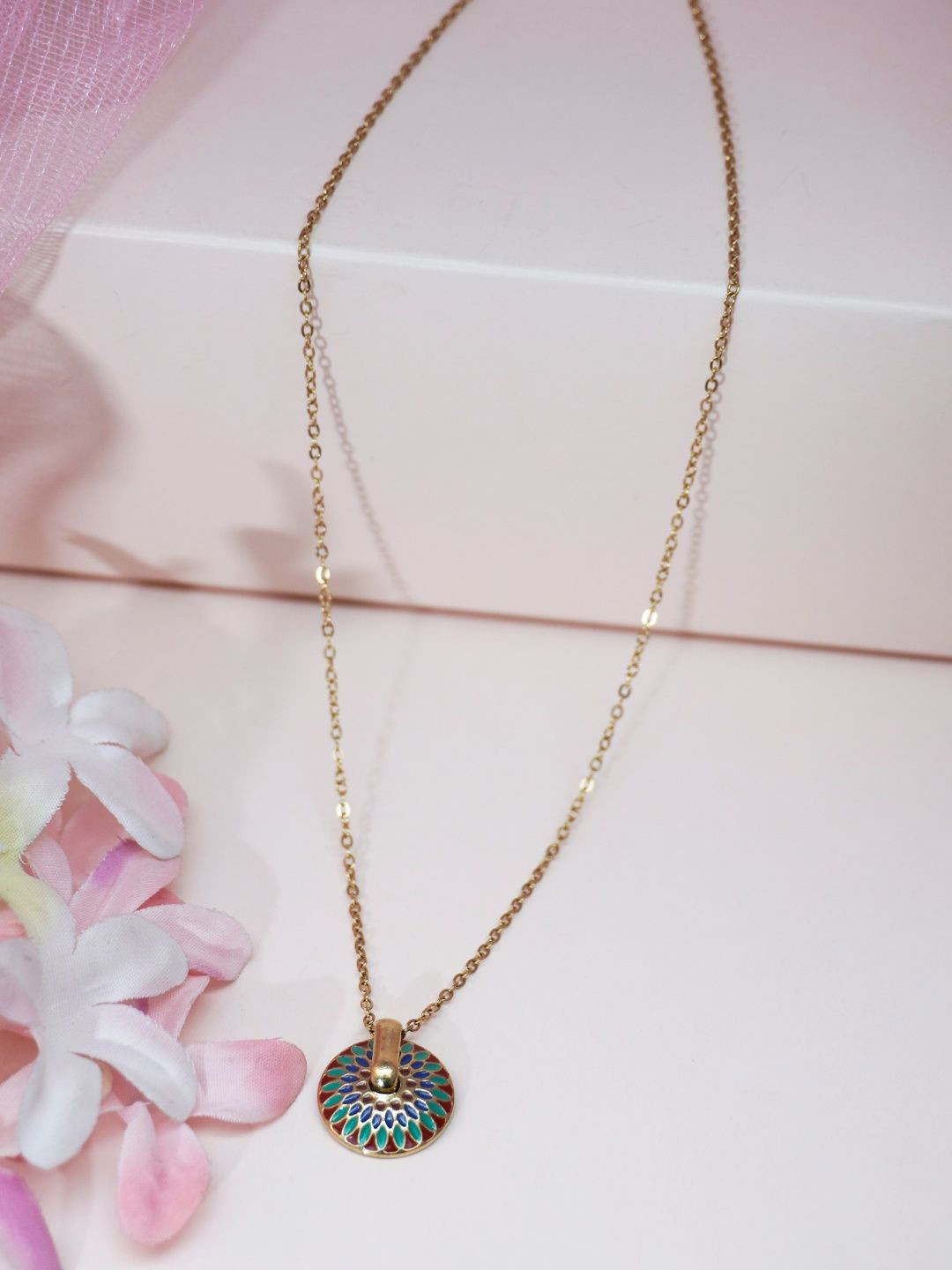 Niscka Gold-Plated Square Pendant With Chain