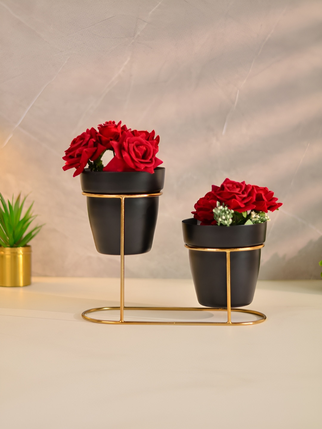 Cinch Home Black & Gold Toned 2 Pieces Pot Desk Planters